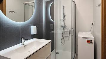 Apartment (79) | Bathroom