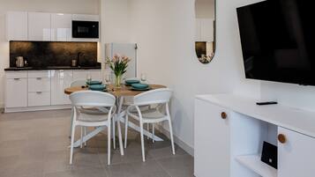 Appartement | Repas dans la chambre