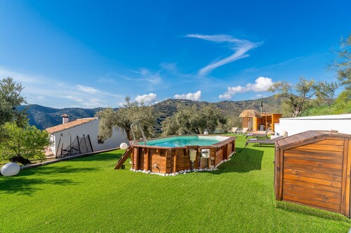 Cubo's Casa Los Pinos High Privacy / Pool Privater Pool / Ländliche Gegend / Kinderspielplatz / Kostenloses WLAN