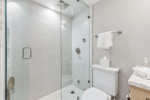 Hair dryer, towels - Cozy Mountain Getaway by InvitedHome | Pool, Hot Tub, Village Center (Vail)