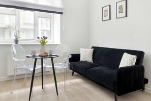 TV, offices - Stylish Apartment | close to Old Town | Pet Friendly (Lublin)
