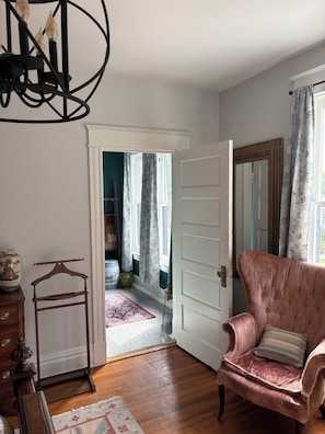 Living area - Historic home in downtown Richmond by the James River (Richmond)