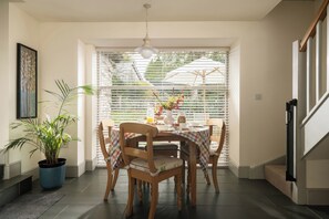 Dining - Shepherds Cottage (Corwen)