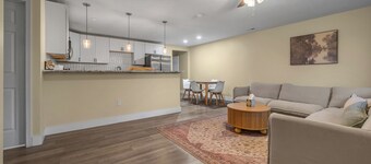 Large 4BR Ranch: Family & Group Friendly