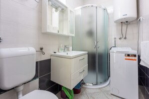 Dusche, Handtücher, Seife