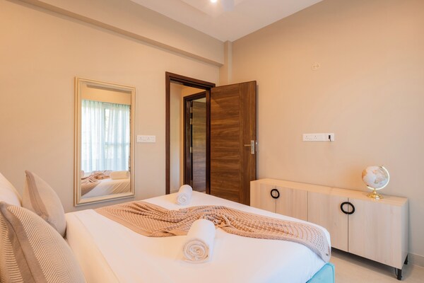 Alaya Stays 3bhk Veera Marina Penthouse - Goa