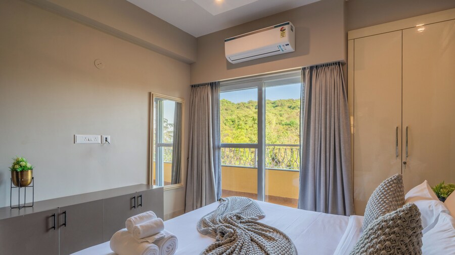 Alaya Stays 3BHK Veera Marina Penthouse
