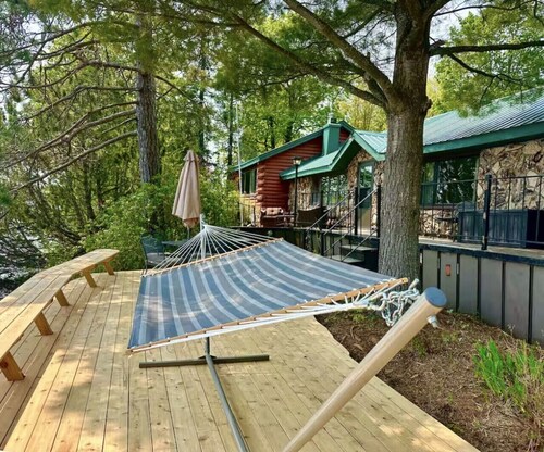 25 Minute from Duluth on Private Barrs Lake