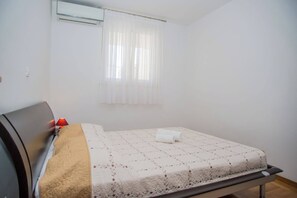 Apartment, Balcony, Sea View - Olea Apartment, near Znjan beach (Split)