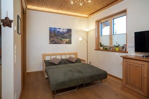 Interior - NaturLogis-Allgäu in the organic claywood house Healthy living - living without pollutants (Nesselwang)