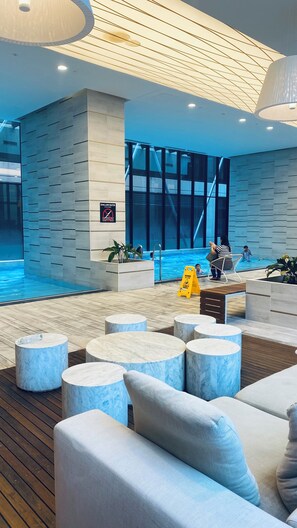 Pool - Stunning CBD Apt| Level52 | Furnished | Pool & Gym (Melbourne)
