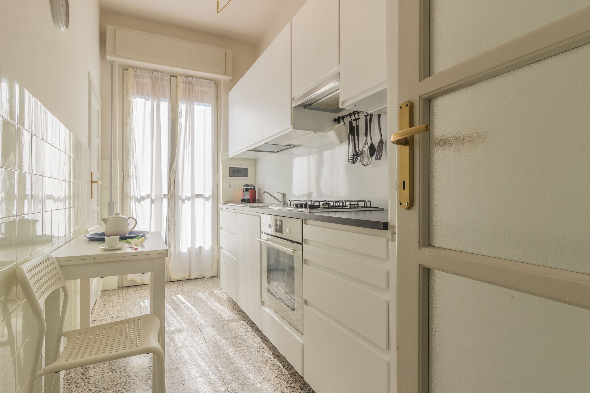 Frigorifero, forno, lavastoviglie, macchina per tè/caffè