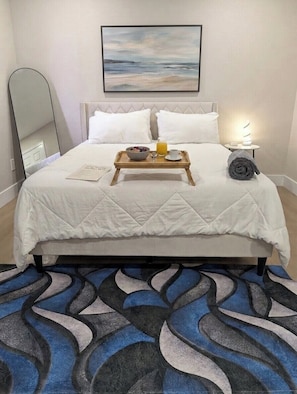 5 bedrooms, WiFi - A Touch Of Class (Las Vegas)