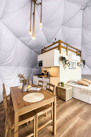 Dining - Glamp Boho - Ranczo Targowka (Miłaczewskie Młyny)