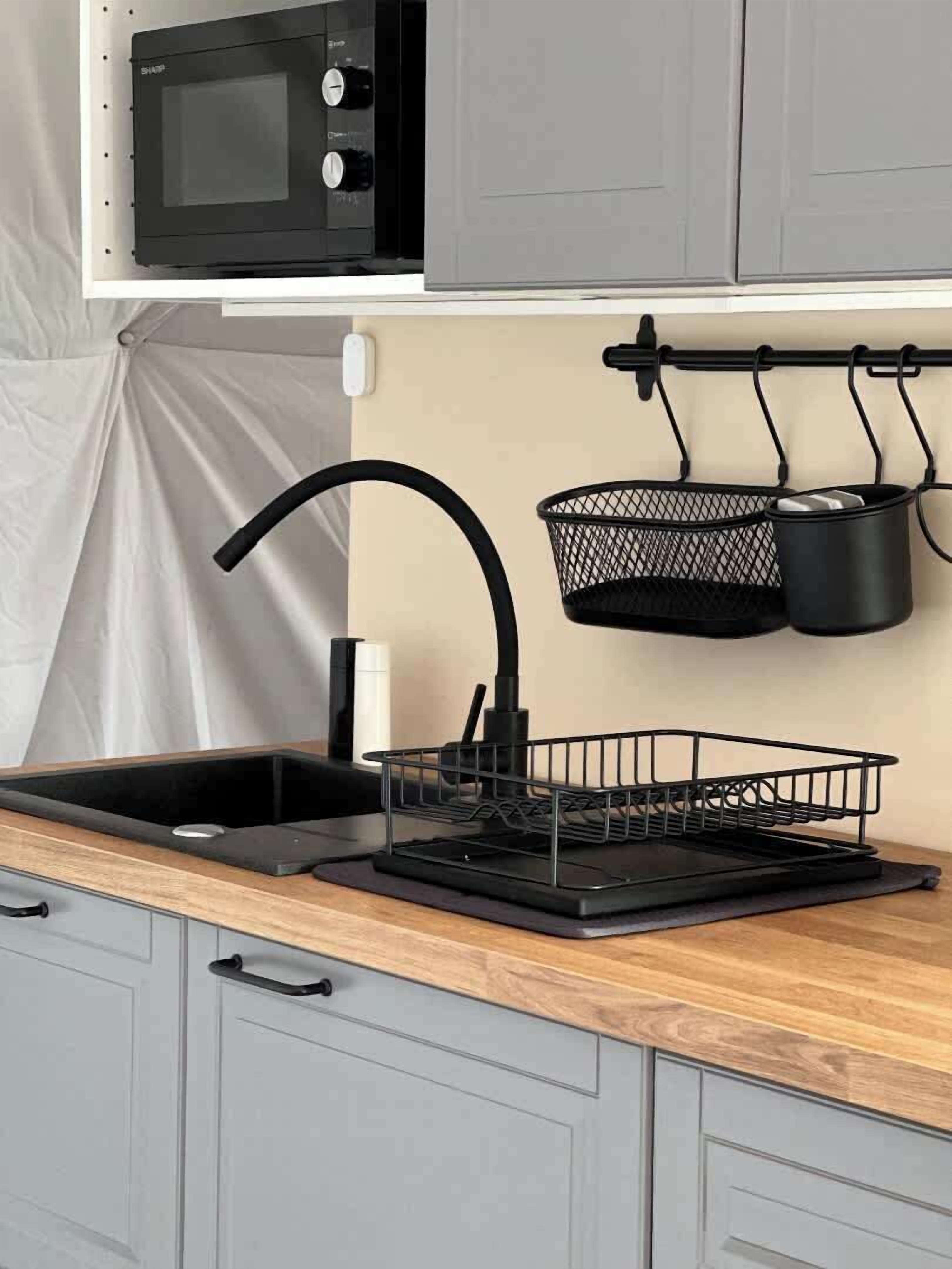 Fridge, microwave, stovetop, electric kettle