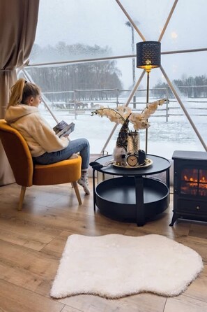 Interior - Glamp Glamour - Ranczo Targówka (Miłaczewskie Młyny)