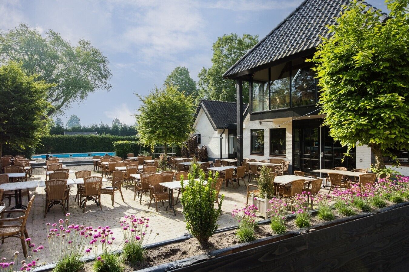 Buiten dineren