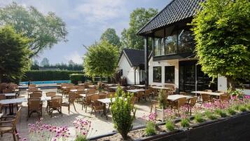 Buiten dineren
