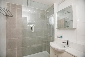 Apartment, City View | Bathroom - Monkgate Cloisters - Free Parking (York)