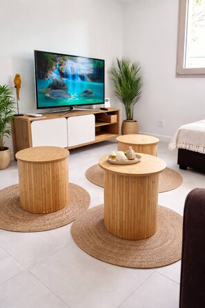 Interior - Apartment Bali 70m2 - Clim - 4 travelers (Gleizé)
