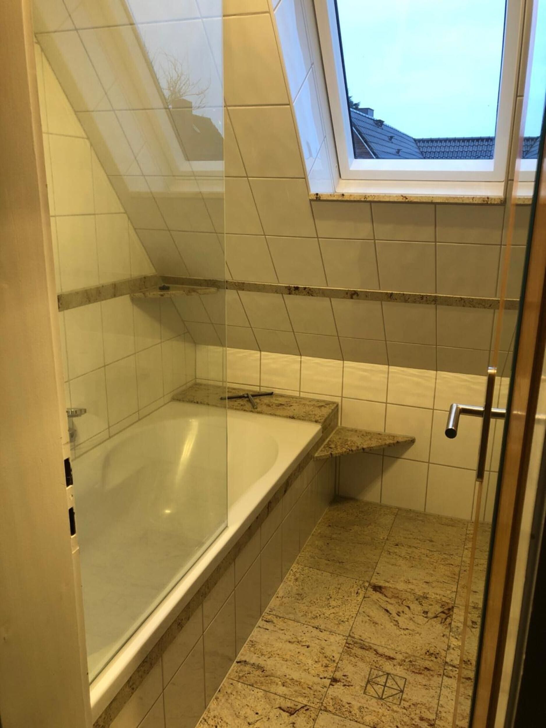 Shower, towels