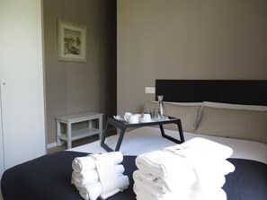 1 bedroom, WiFi - 1-bedroom apartment in charming Alcalá de Henares-One-Bedroom Apartment (Alcalá de Henares)