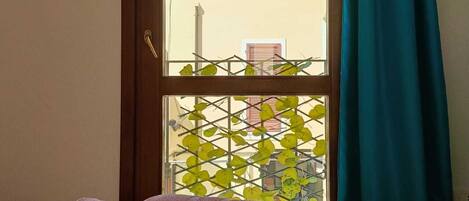 1 bedroom, iron/ironing board, bed sheets