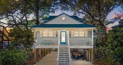 Sunset Paradise! Pet-Friendly Soundfront Home on Kitty Hawk Bay!