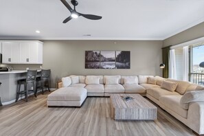 Smart TV, fireplace - Bristol Bay 34 - 3 Bdrm waterfront condo (Lake Ozark)