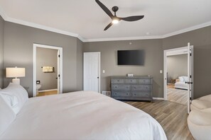 3 bedrooms, free WiFi, bed sheets - Bristol Bay 34 - 3 Bdrm waterfront condo (Lake Ozark)