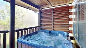 Studio (2 Bedrooms) | Property amenity