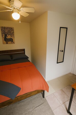 Basic Double Room | Desk, free WiFi - Cabana (Miami)