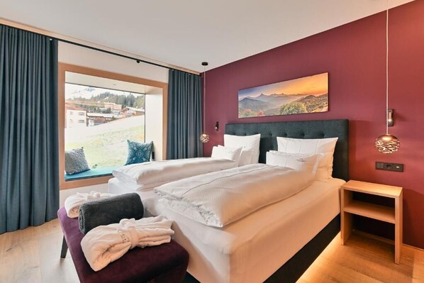 Apartment, Balcony, Garden View | In-room safe, soundproofing, free WiFi - Chalet Hohe Welt - luxury apartments (Lech am Arlberg)
