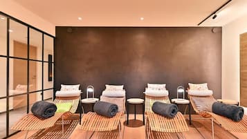 Un sauna, baño turco, masajes