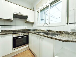 Private kitchen - Apartment in Vilassar de Mar, Barcelona Coast (Vilassar de Mar)