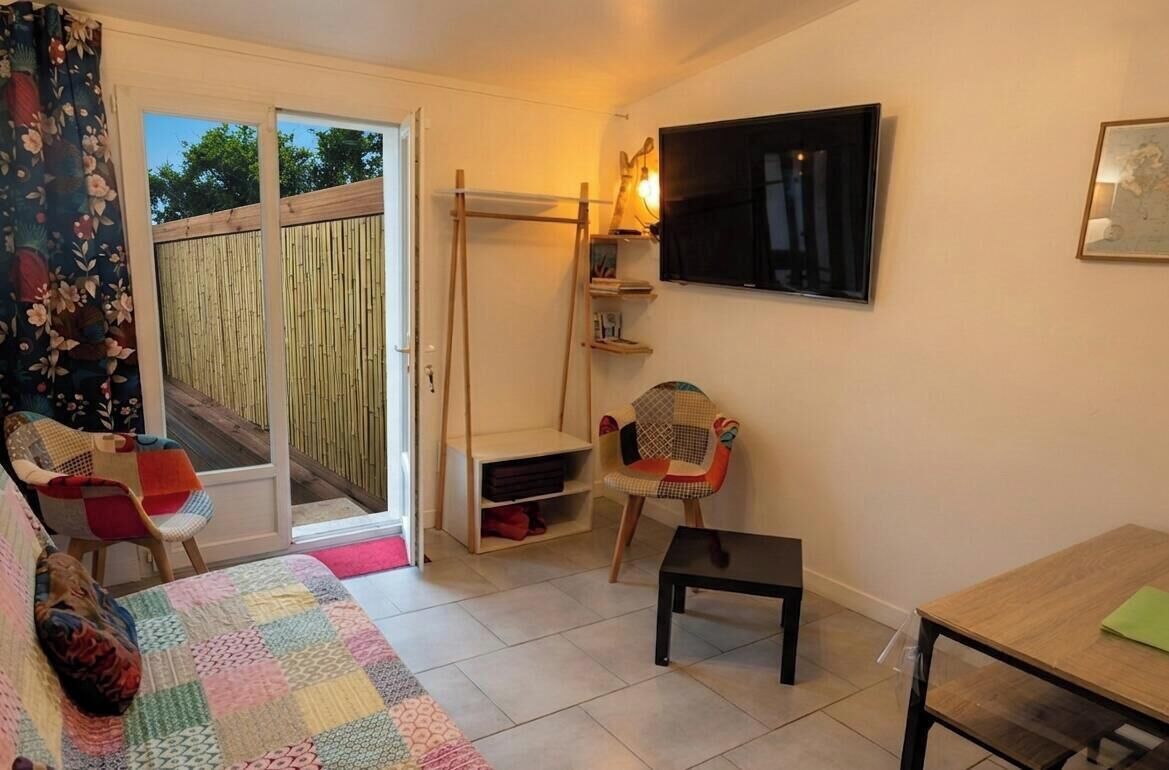 Family Apartment, Patio | Living area