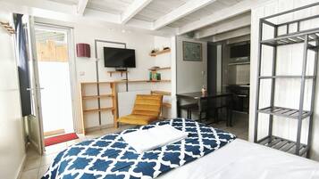 Suite Studio Familiale, patio | Coin séjour