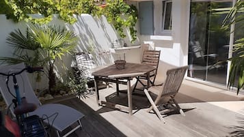 Familie appartement, patio | Terras