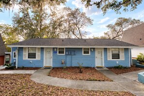 Exterior - Near Lake Louisa State Park (Clermont)