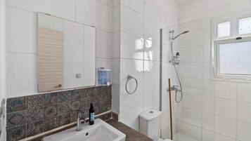 Apartment | Bathroom