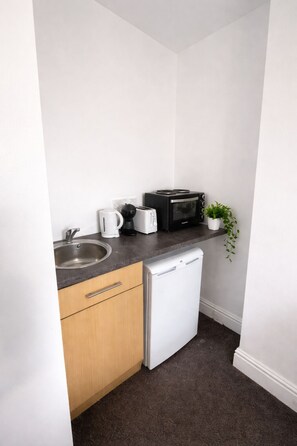 Standard Studio, Ensuite (Double) | Interior - Hammersmith Stayz (London)