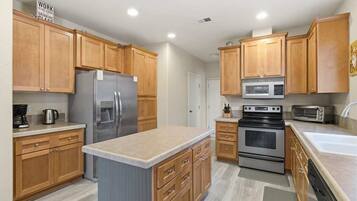 Fridge, microwave, oven, dishwasher