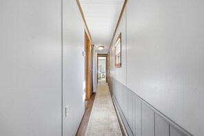 Interior - Bayfront Fishing Paradise - Rustic Retreat in Charming Fortescue NJ (Fortescue)