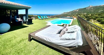 Apartment 'Style Paris' with Shared Pool, Wi-Fi and Air Conditioning