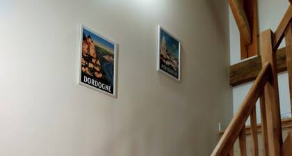 Périgord. gite sleeps 8 or 12, 4*, private heated pool, large open spaces.