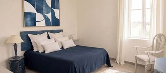 Modern 2-Bedroom Apartment in Gibraltar Town