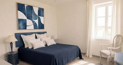 Modern 2-Bedroom Apartment in Gibraltar Town