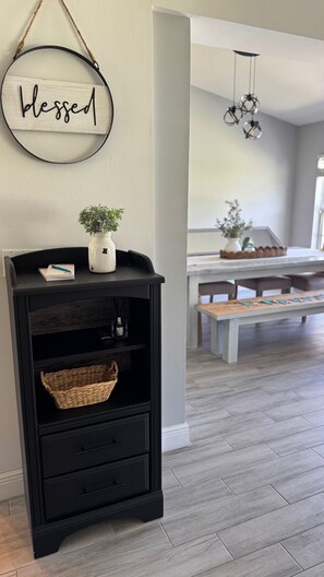 Interior - Beach Cottage: Cozy I Clean I Family I Beaches (Port St. Lucie)