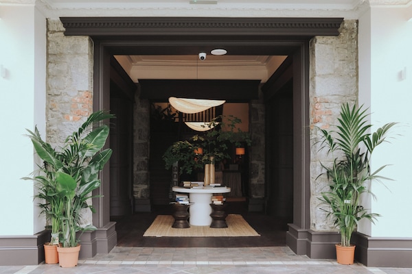 Pintu masuk interior