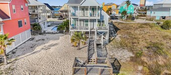    🌞🐠Waterfront | Walk to the Beach | Community Boat Launch | Happy Daze